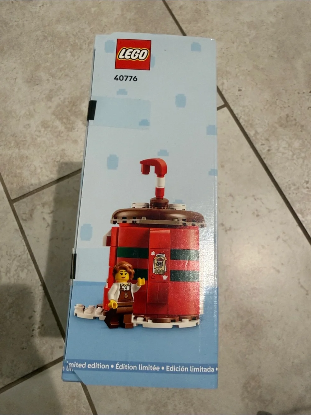 LEGO Hot Chocolate Stand -Holiday- 40776 NWT unopened